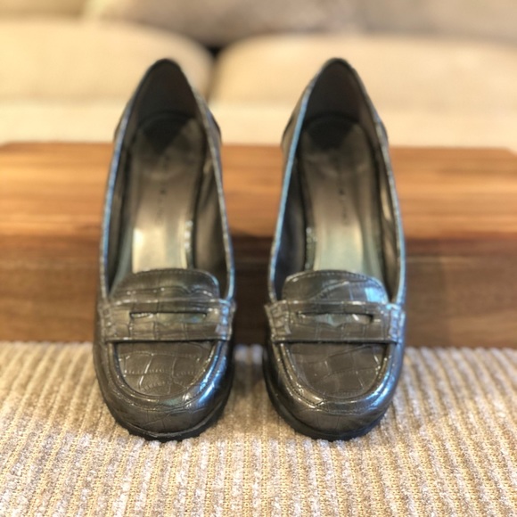 Bandolino Block Heel Penny Loafers - Picture 2 of 7